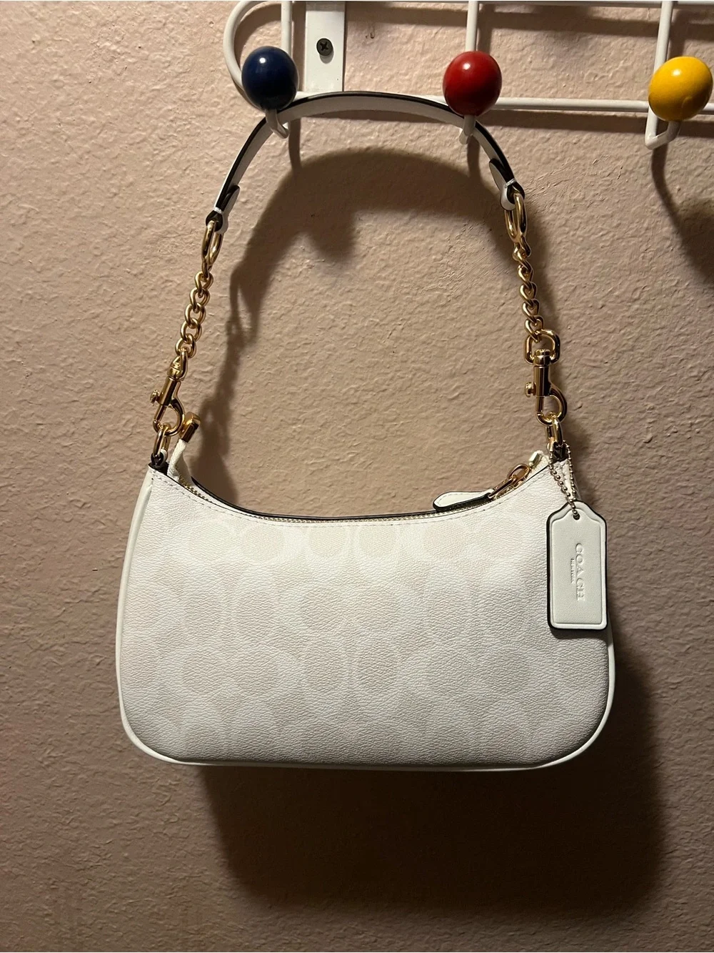 Coach White Signature Canvas Shoulder Bag with Gold Hardware - Picture 2 of 3